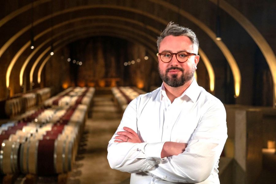 </who>Taylor Whelan is the winemaker at Mission HIll Family Estate in West Kelowna.